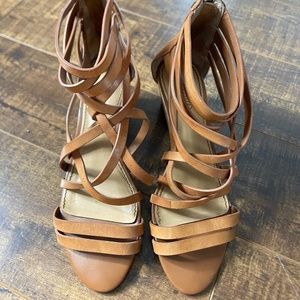 Tan Faux Leather Criss Cross Wedge Heels sz 6.5